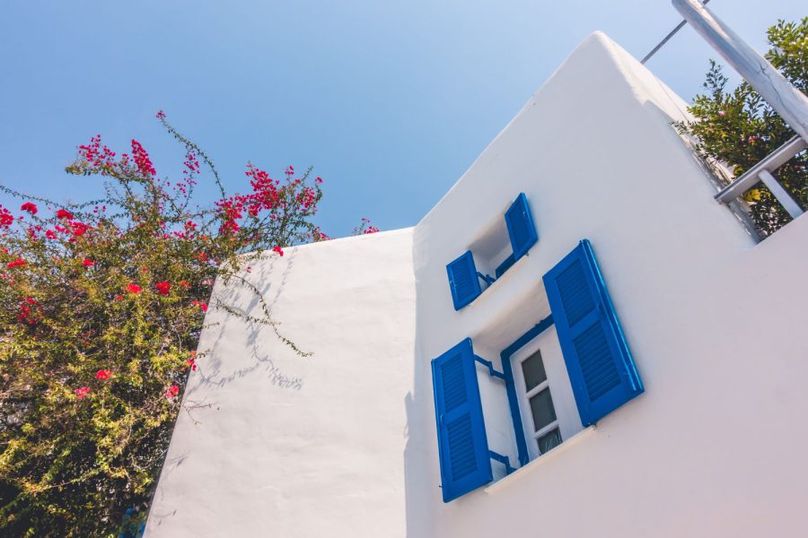 Spełnij swoje marzenia: oto przepiękne hiszpańskie domy nad morzem na sprzedaż!
